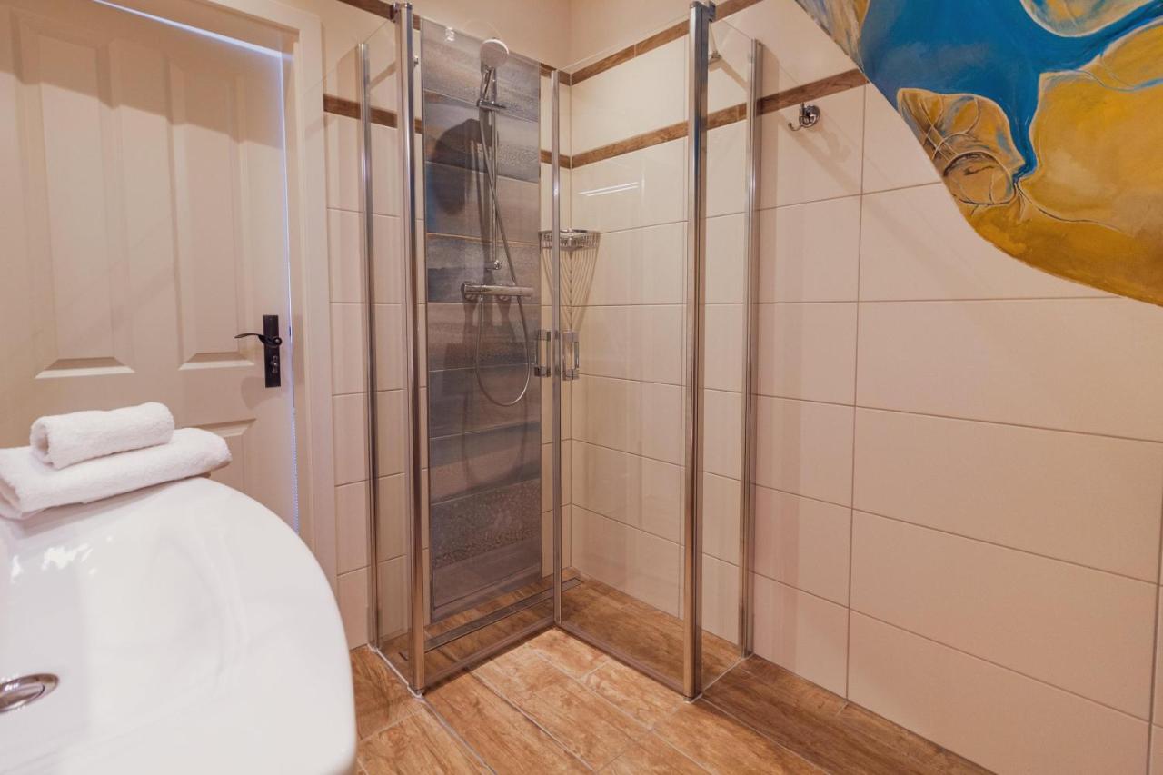 Up Besoeoek - Magnolie Mit Sauna Krummhörn Dış mekan fotoğraf